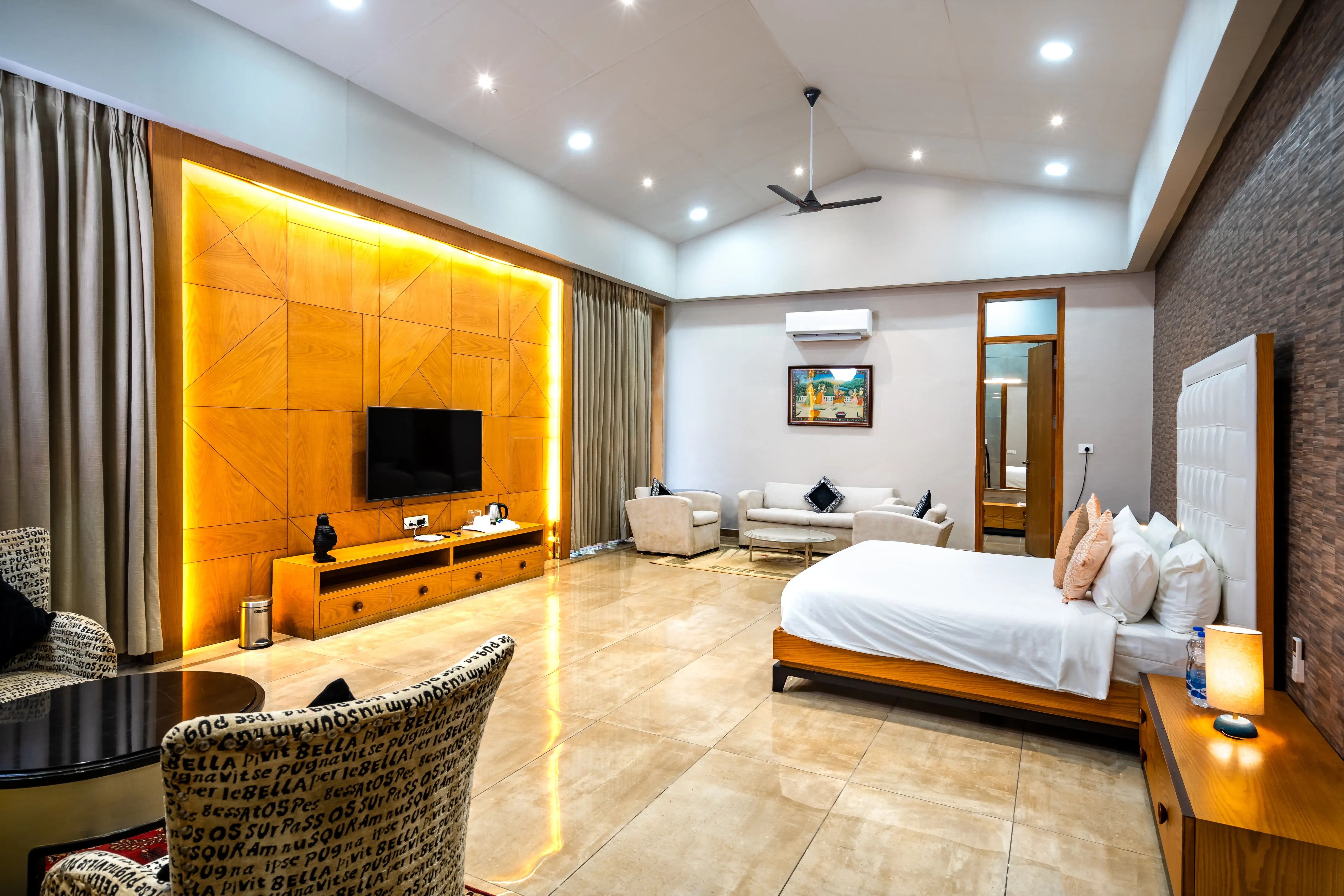 Couple-friendly farmhouse in Bilaspur